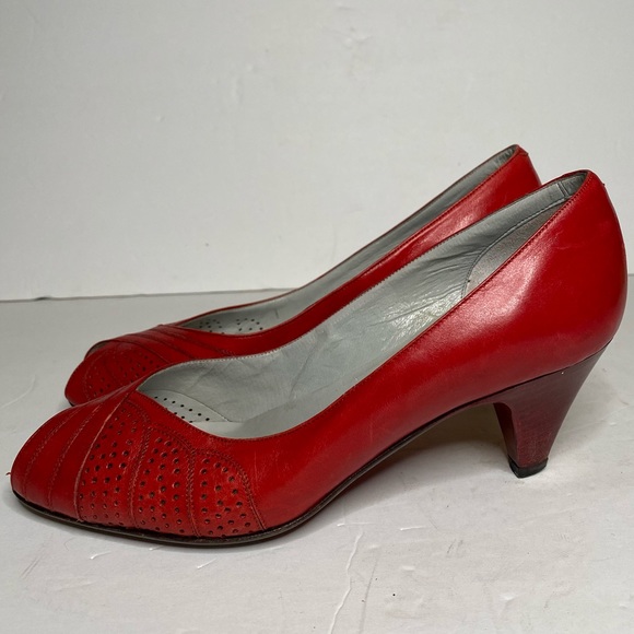 Vintage red leather made in Italy pumps - Picture 6 of 7